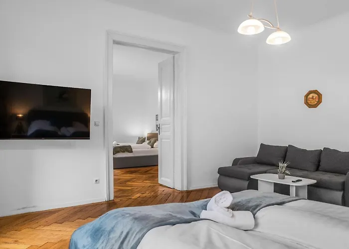 Apartmán Lovely 2br Apt, Near Akh, Perfect For Short & Longstays *