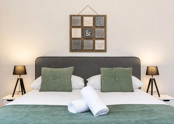 Apartmán Lovely 2br Apt, Near Akh, Perfect For Short & Longstays