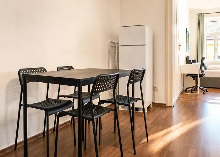 Lovely 2br Apt, Near Akh, Perfect For Short & Longstays Vídeň